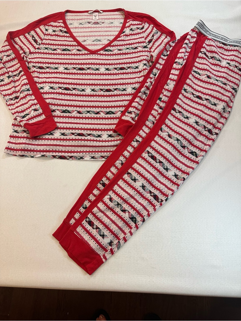 Victoria’s Secret Red Plaid Thermal Pajama Set Women’s L